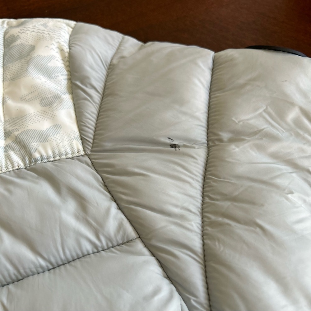 Hawks & Co | Hoded Puffer Jacket - Picture 8 of 8